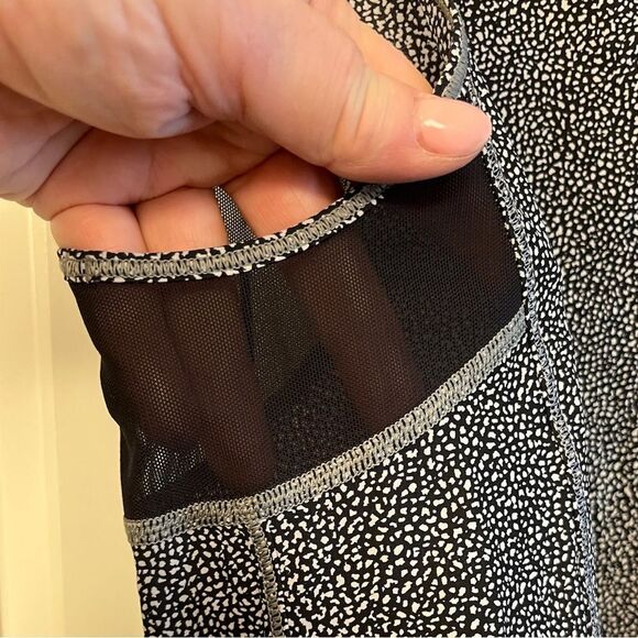 LULULEMON Sculpt Tank II Chakra Print Alpine White Black Mesh Women’s Size 0 - Picture 7 of 7